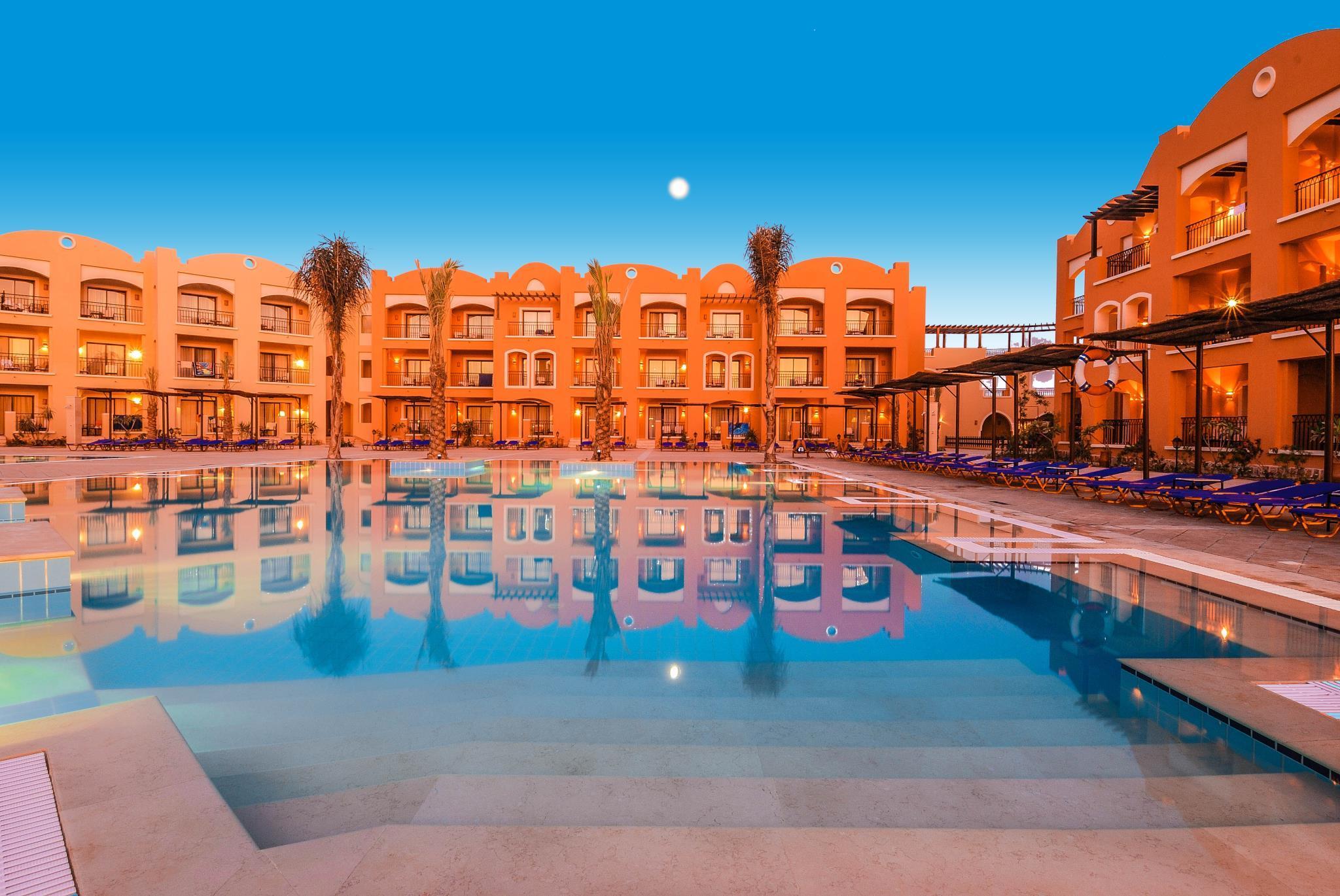 Jaz Neo Dar El Madina Hotel Coraya Bay Exterior photo
