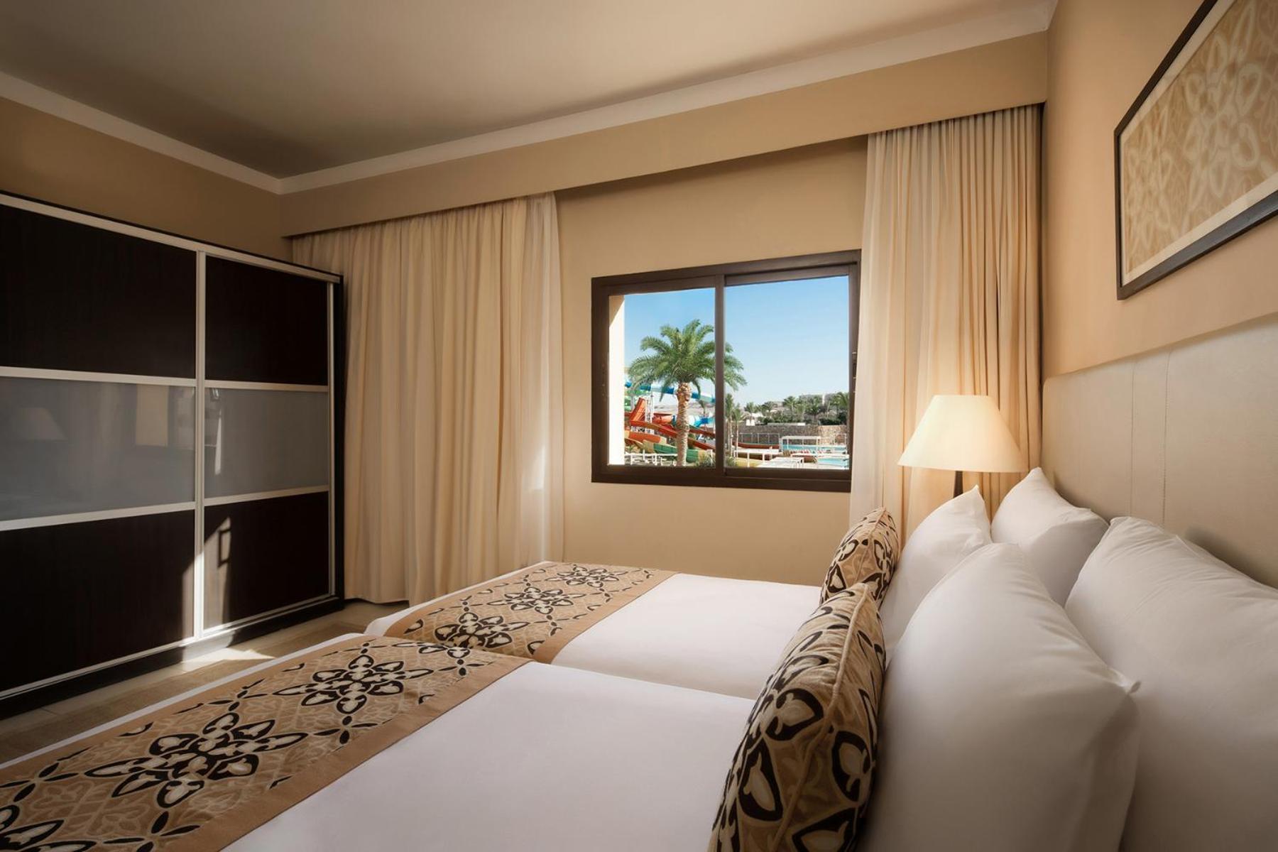 Jaz Neo Dar El Madina Hotel Coraya Bay Exterior photo